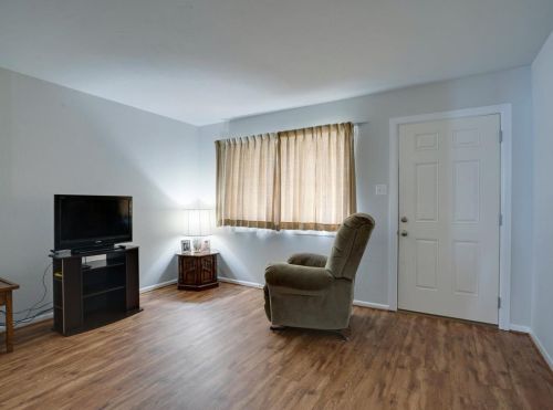 825 Crosby Ave, Fort Worth TX 76108-1006 exterior