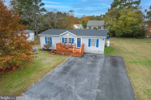 29540 3rd St, Millsboro, DE 19966-4203