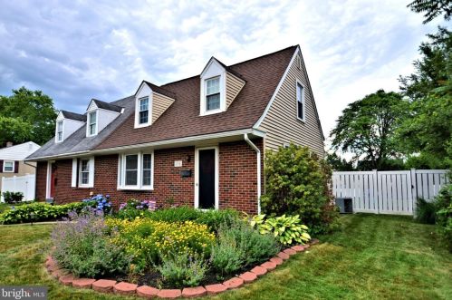 834 4th St, Lansdale, PA 19446-2204