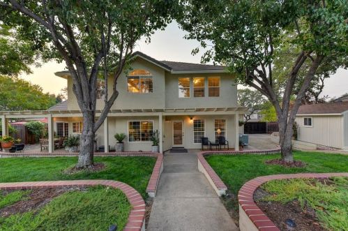 255 American River Canyon Dr, Folsom CA  95630-7142 exterior