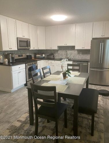 524 Linda Ct, Bricktown, NJ 08724-7157