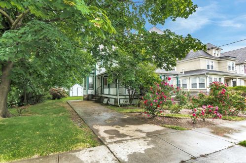 64 Driscoll Ave, Rockville Centre NY  11570-6006 exterior