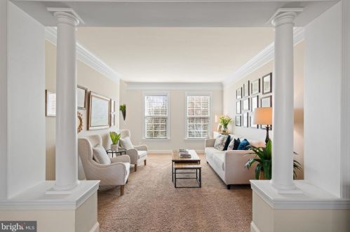 15340 Wits End Dr, Woodbridge VA  22193-5889 exterior