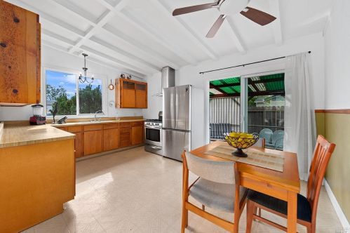 1233 Gloria Dr, Santa Rosa CA 95407-7483 exterior