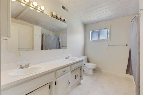 10409 Wolf Rd, Grass Valley CA  95949-7805 exterior