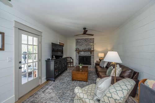 725 Chatter Rd, Mount Pleasant SC  29464-5116 exterior