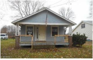 965 Mishler Rd, Mogadore, OH 44260-9592