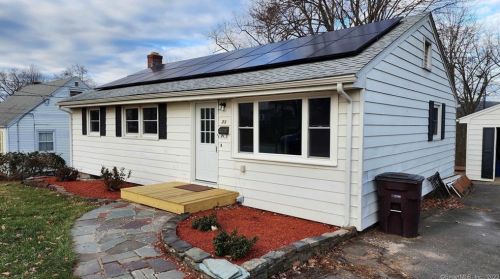 71 Wood Rd, New Britain, CT 06053-2244