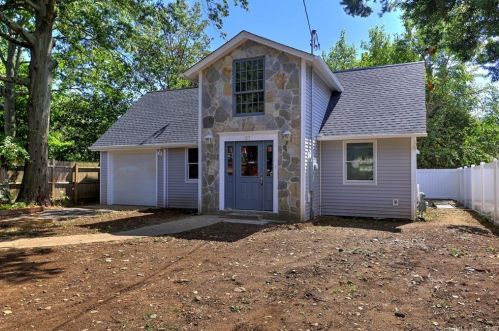 27 Myrtle St, Norwalk, CT 06855-1315