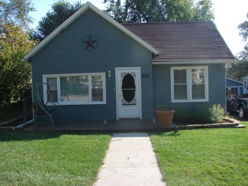 2211 Rose St, Leavenworth, KS 66048-4504
