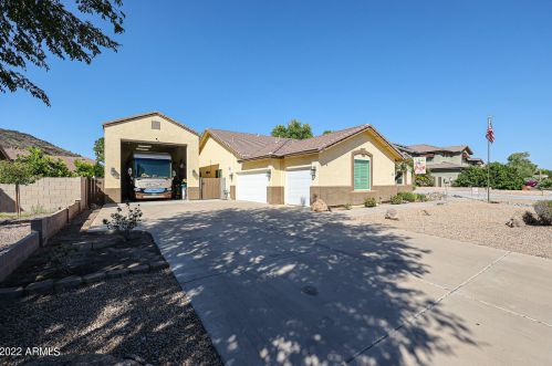 5602 Whispering Wind Dr, Glendale, AZ 85310-2806