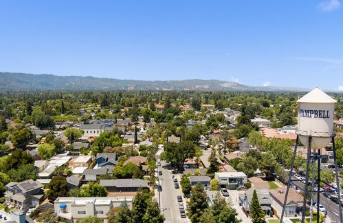 355 3rd St, Campbell CA  95008-1210 exterior