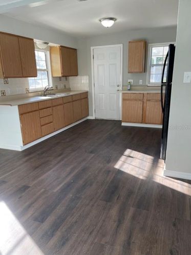 622 8th St, Eagle Lake, FL 33839-3020