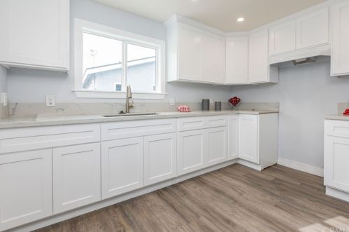 406 Poplar St, Compton CA  90220-2038 exterior