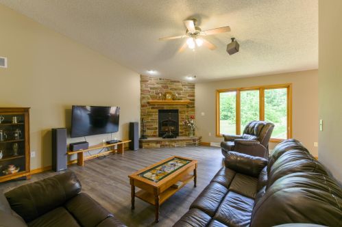 8140 Anna Ave, Waterford WI  53185-1386 exterior