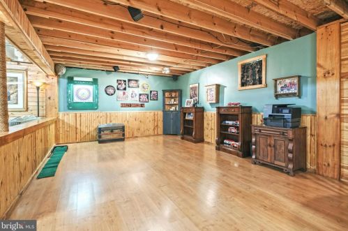 315 Bacon Rd, Red Lion PA  17356-8887 exterior