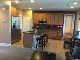 3168 Village Plaza Dr, Roseville, CA 95747-9010