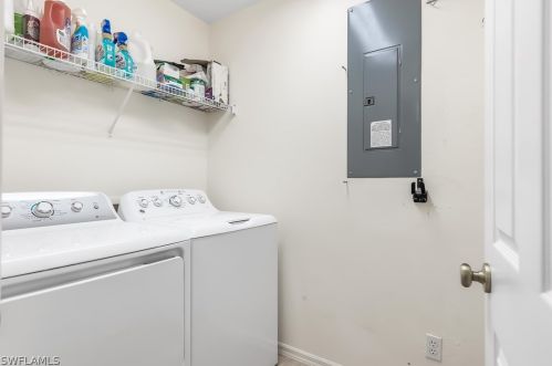 1835 Farm Trl, Sanibel FL  33957-4119 exterior