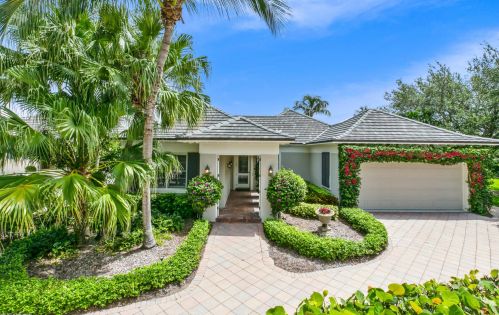 90 Caribe Way, Vero Beach, FL 32963-9502