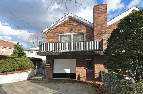 2420 Kingsland Ave, Bronx NY  10469-6202 exterior