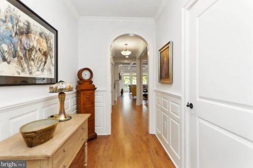 4206 Parkview Dr, Haverford, PA 19041-2013