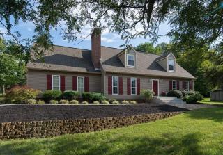 10020 Northshore Dr, Knoxville, TN 37922-5728