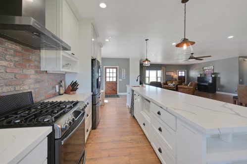 301 Sunnybrook Ln, Oroville CA  95965-8101 exterior