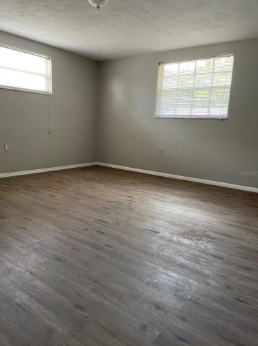 2912 Puma Dr, Tarpon Springs FL  34690-2913 exterior