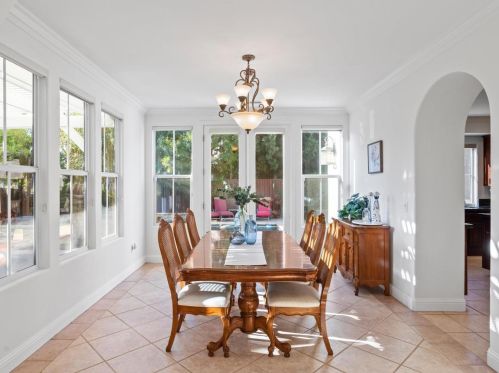 2075 Merlot Dr, Morgan Hill CA  95037-3883 exterior