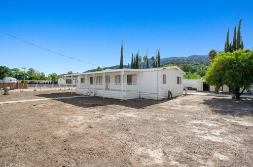 19841 Grand Ave, Lake Elsinore CA  92530-6432 exterior