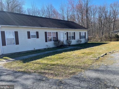 6338 Summit Bridge Rd, Blackbird, DE 19734-9378