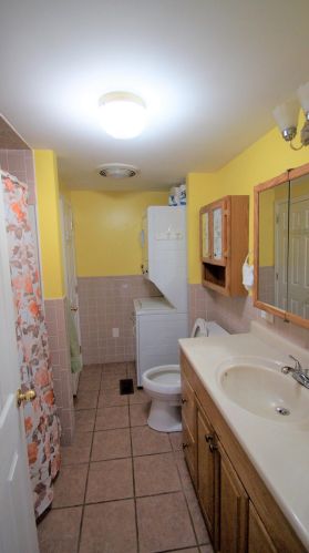 17 Shr Dr, Raymond NH 03077-1313 exterior