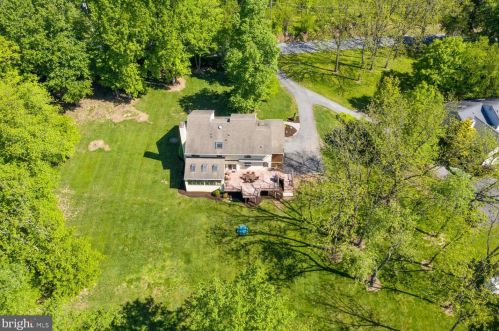 813 Marlboro Spring Rd, Kennett Sq PA  19348-1313 exterior