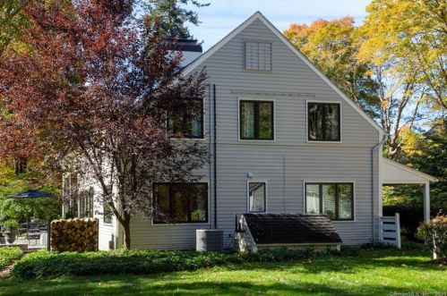 39 Sill Ln, Lyme, CT 06371-1132