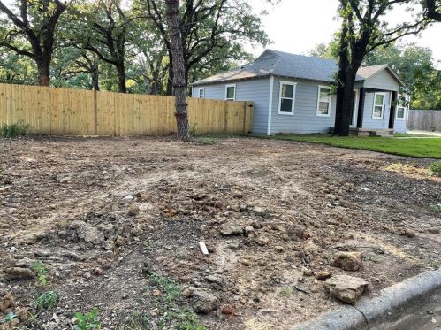 4510 Erath St, Fort Worth, TX 76119-3408