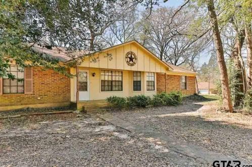 5307 Leaning Oaks, Flint TX  75762-6692 exterior