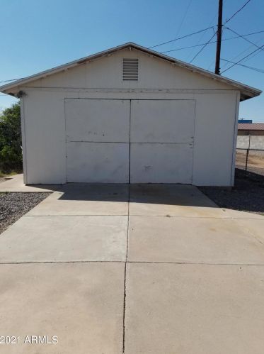 8032 1 Ave, Mesa AZ 85208-1402 exterior