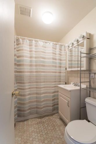 19 Casey Dr, Middletown RI  02842-6224 exterior