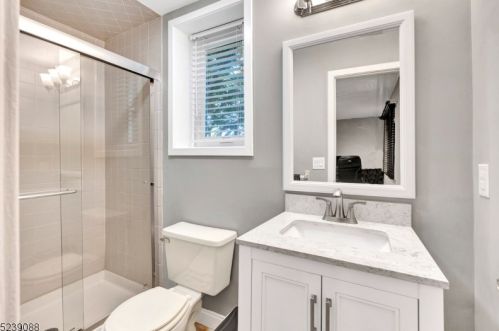 20 Canada Goose Dr, Hackettstown NJ  07840-3105 exterior