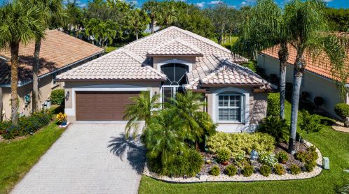7015 Lombardy St, Boynton Beach, FL 33472-7345