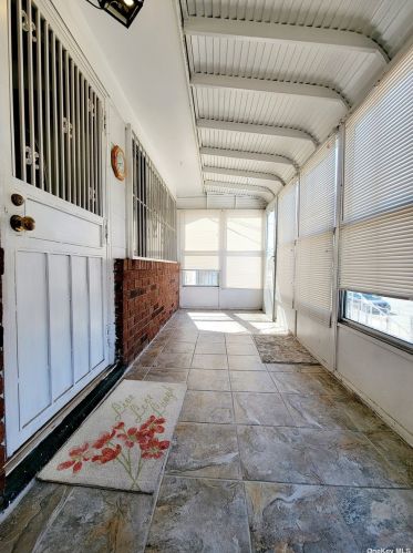 614 Beach 69th St, Far Rockaway, NY 11692-1336