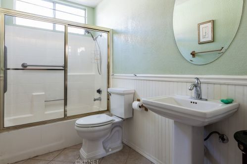 45214 Pickford Ave, Lancaster CA  93534-1382 exterior