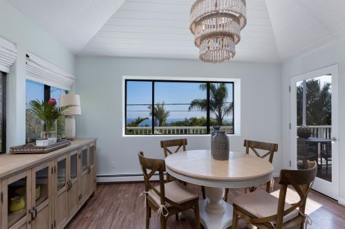 1539 Cliff Dr, Santa Barbara CA  93109-1733 exterior
