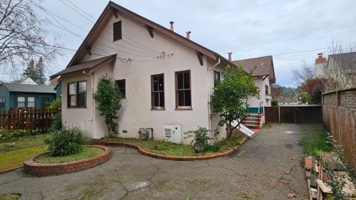 1626 Bryden Ln, Santa Rosa, CA 95404-3645
