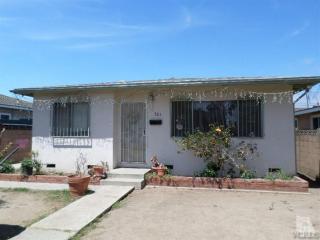 321 Roosevelt Ave, Oxnard, CA 93030-3630