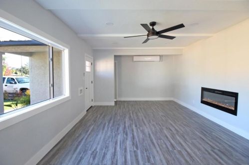 4542 Palm Ave, La Mesa CA  91941-5586 exterior