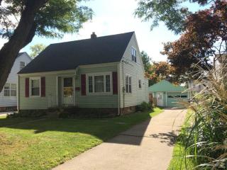 1410 Stanwix Dr, Toledo, OH 43614-2627