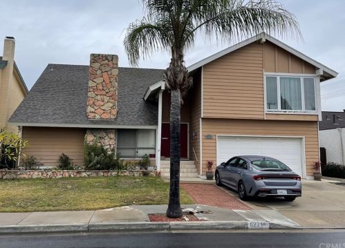 6221 Rosemary Dr, Cypress, CA 90630-3951