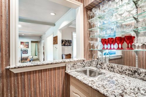 4455 Forest Bend Rd, Dallas TX  75244-6418 exterior