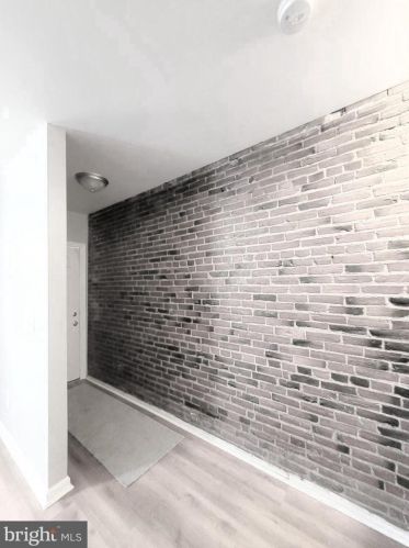 709 Spruce St, Wilmington, DE 19801-4224